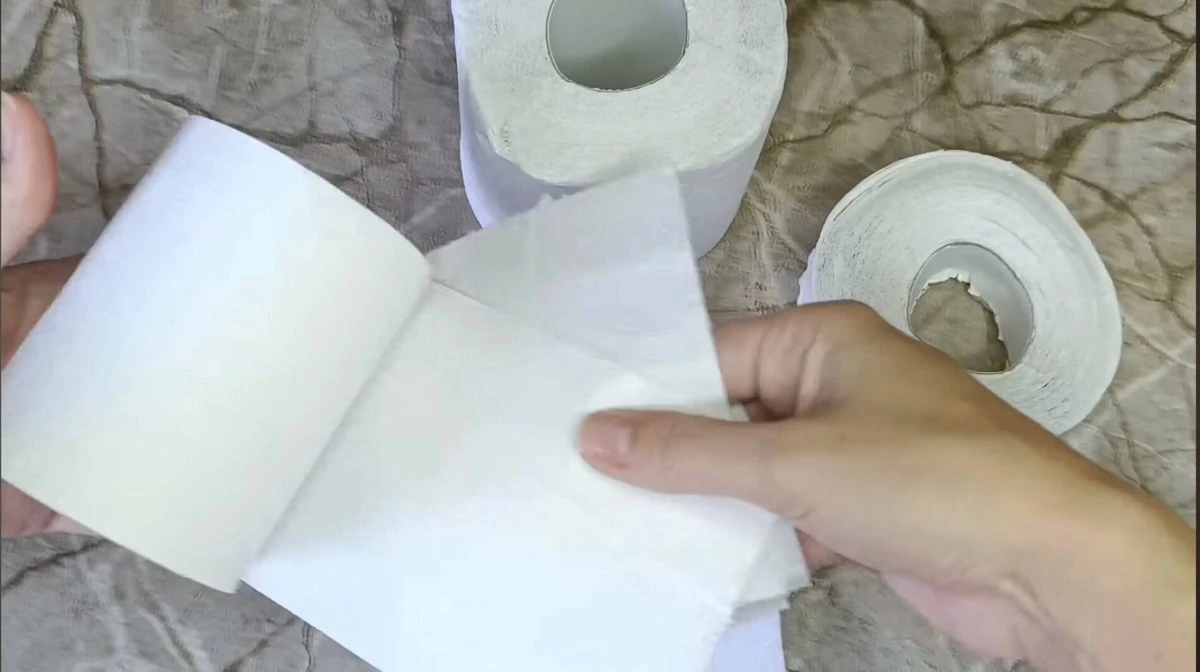 Vinagre y papel higiénico: el dúo secreto para limpiar tu casa sin esfuerzo