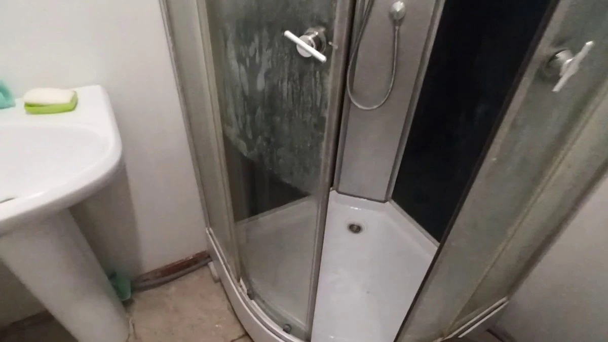 Tu cabina de ducha brilla como nueva: 2 cucharadas de ácido cítrico hacen maravillas | Buenas noticias