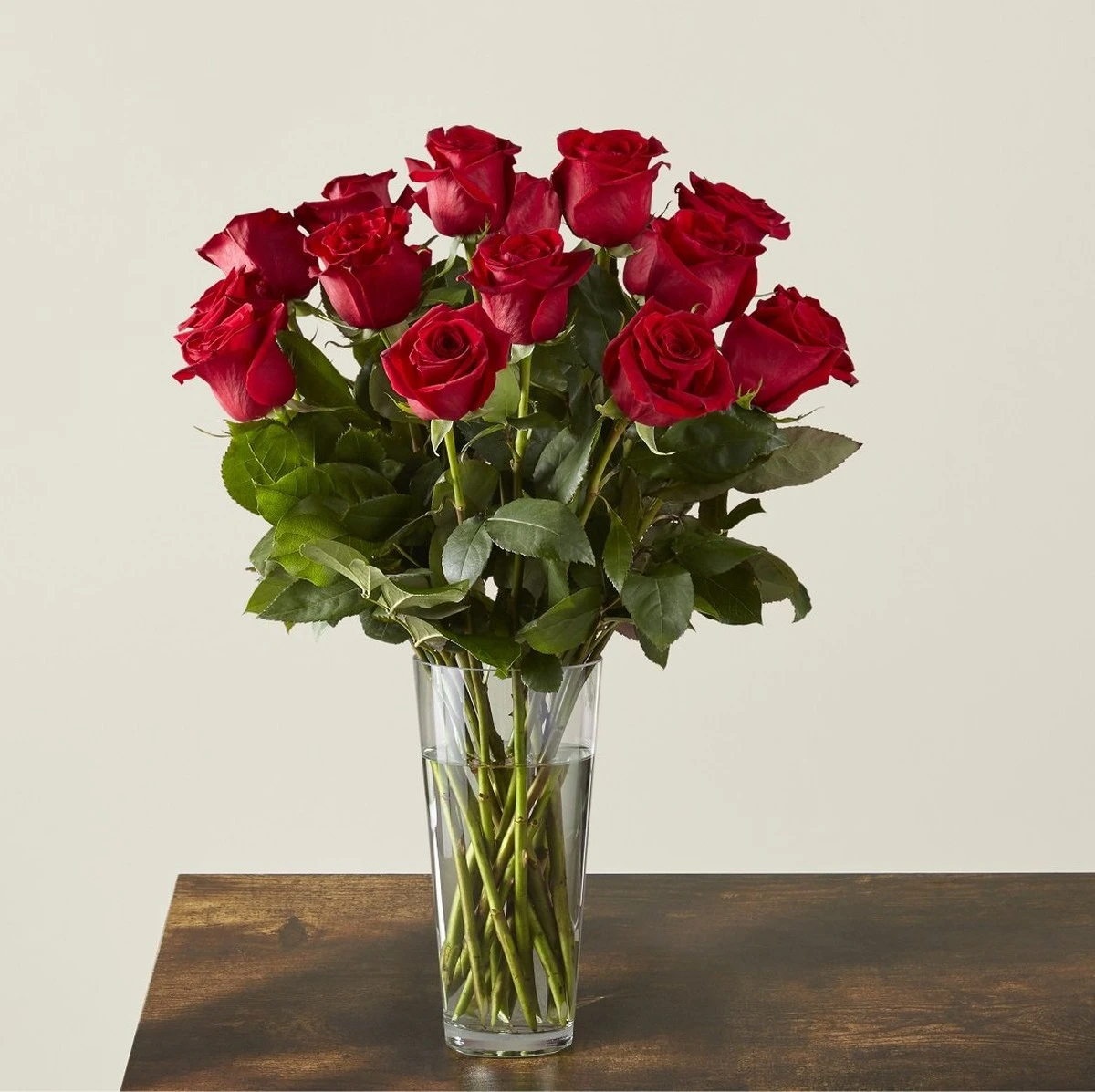 Tres ingredientes caseros que harán que tus flores duren semanas enteras - image 1