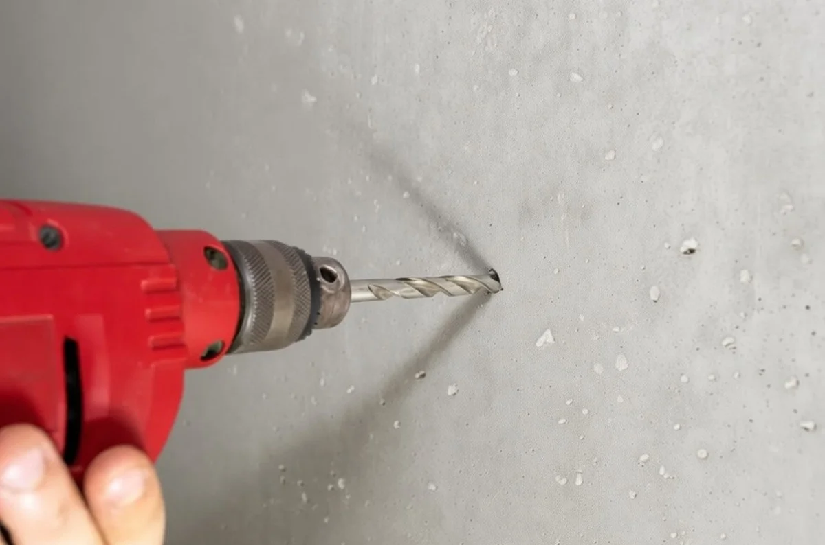 Cómo hacer un agujero en concreto en 3 segundos sin taladro: el truco casero que sorprende