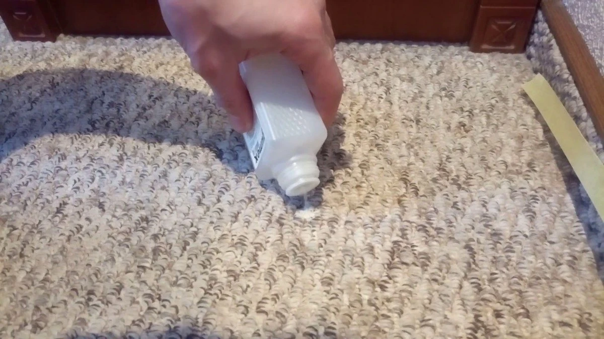 Bálsamo labial: el secreto para eliminar chicle del alfombra en segundos