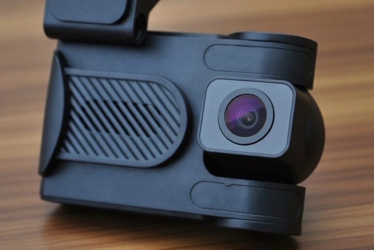 Los 5 mejores videograbad­ores compactos de doble cmara para tu coche