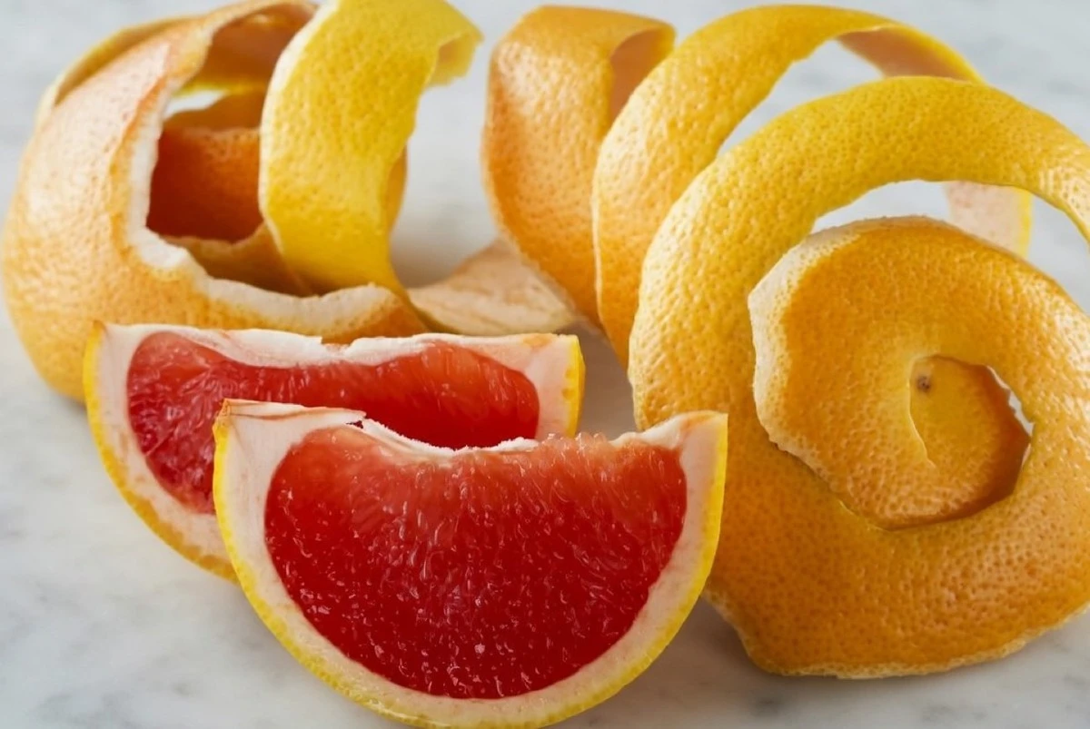 Adiós a la basura: 5 usos geniales de la piel de pomelo que toda ama de casa experta conoce