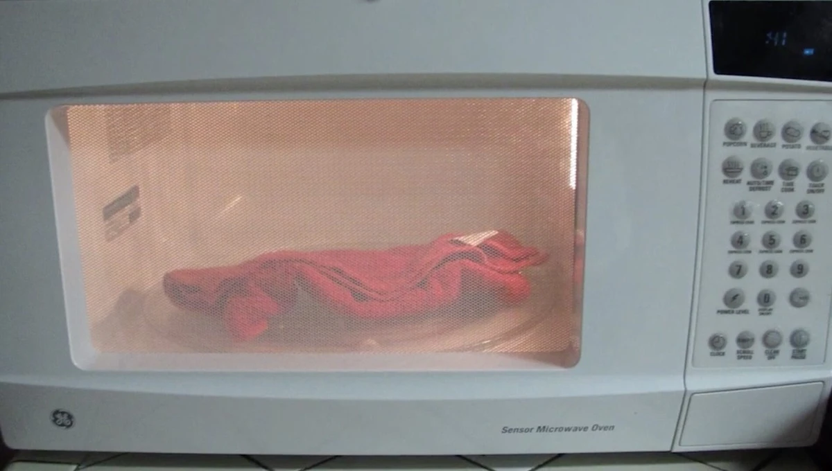 90 segundos para toallas de cocina como nuevas: el método secreto de mi suegra para eliminar manchas