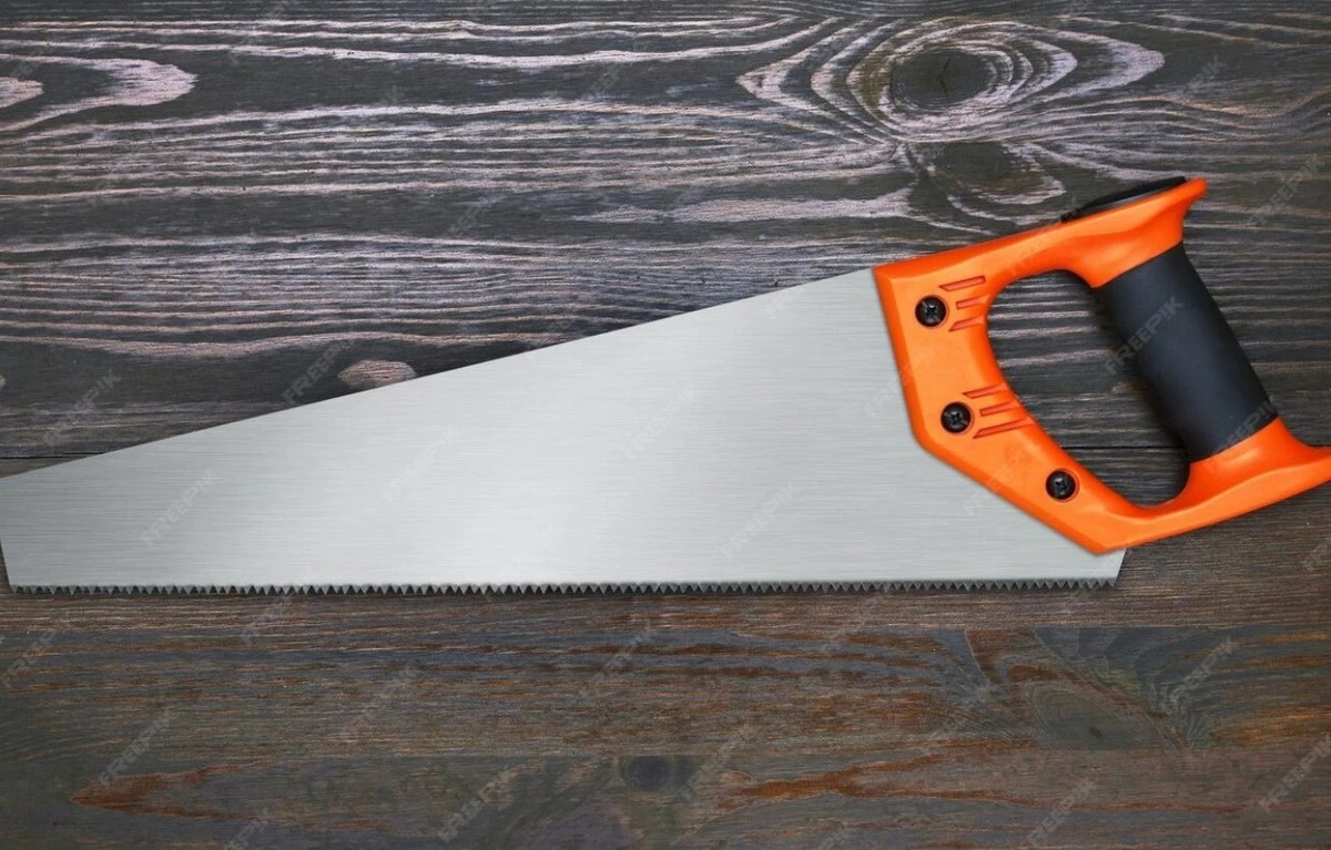 Devuelvele la vida a tu serrucho: método casero para afilarlo sin gastar ni llamar a un profesional