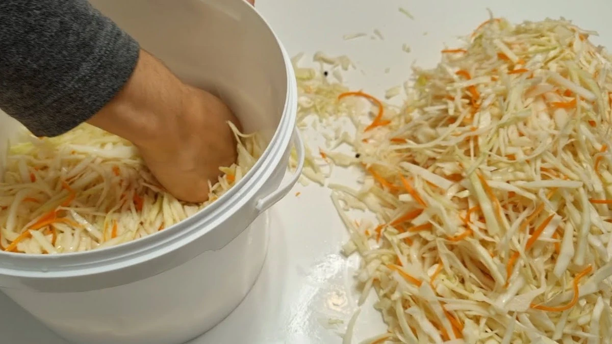 Fechas perfectas: 4 días en marzo de 2026 para fermentar chucrut y que quede crujiente