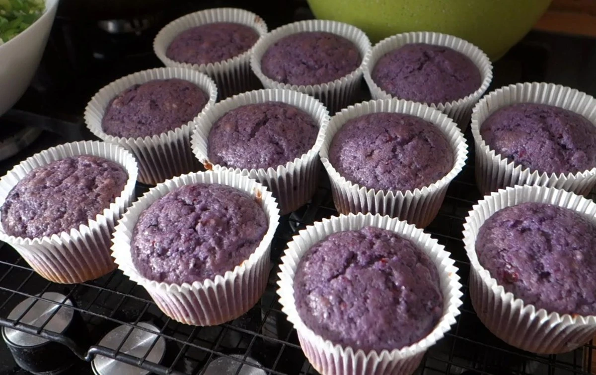 Formas de silicona brillan como nuevas: 2 cucharadas de un ingrediente común las limpian perfectamente