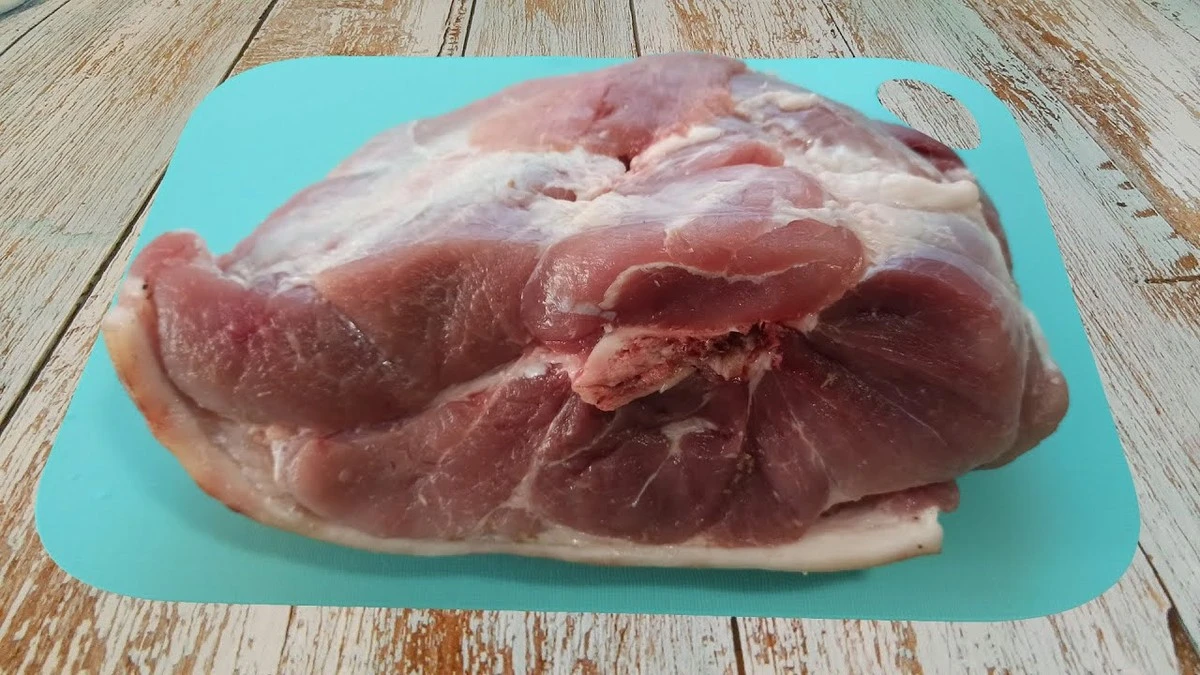 Por qué los chefs profesionales nunca lavan la carne cruda antes de cocinarla