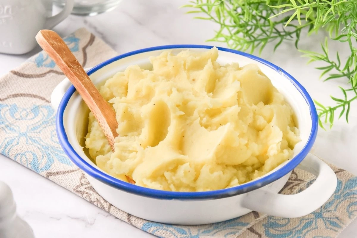 El puré de patatas se oscurece: el error que pone tu comida gris en 10 horas - image 1