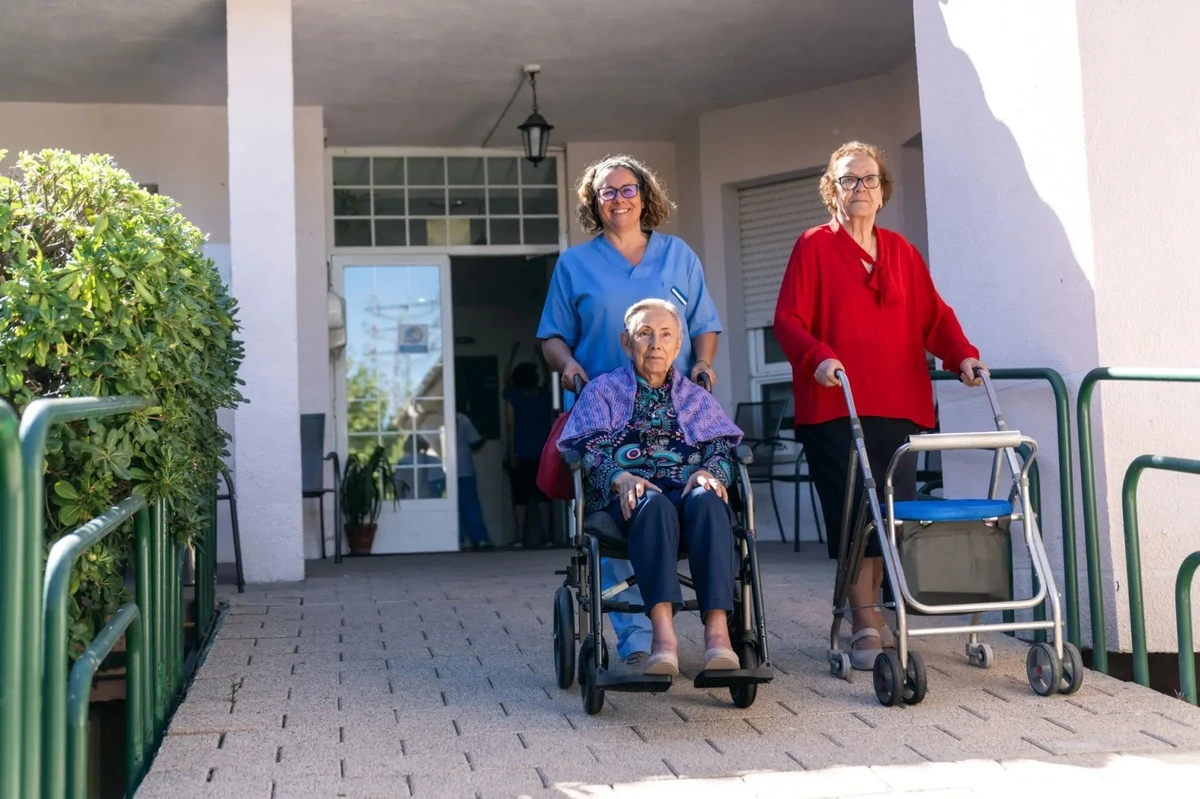 Alerta desde Polonia aterroriza a los mayores: el riesgo se cierne sobre España y Europa