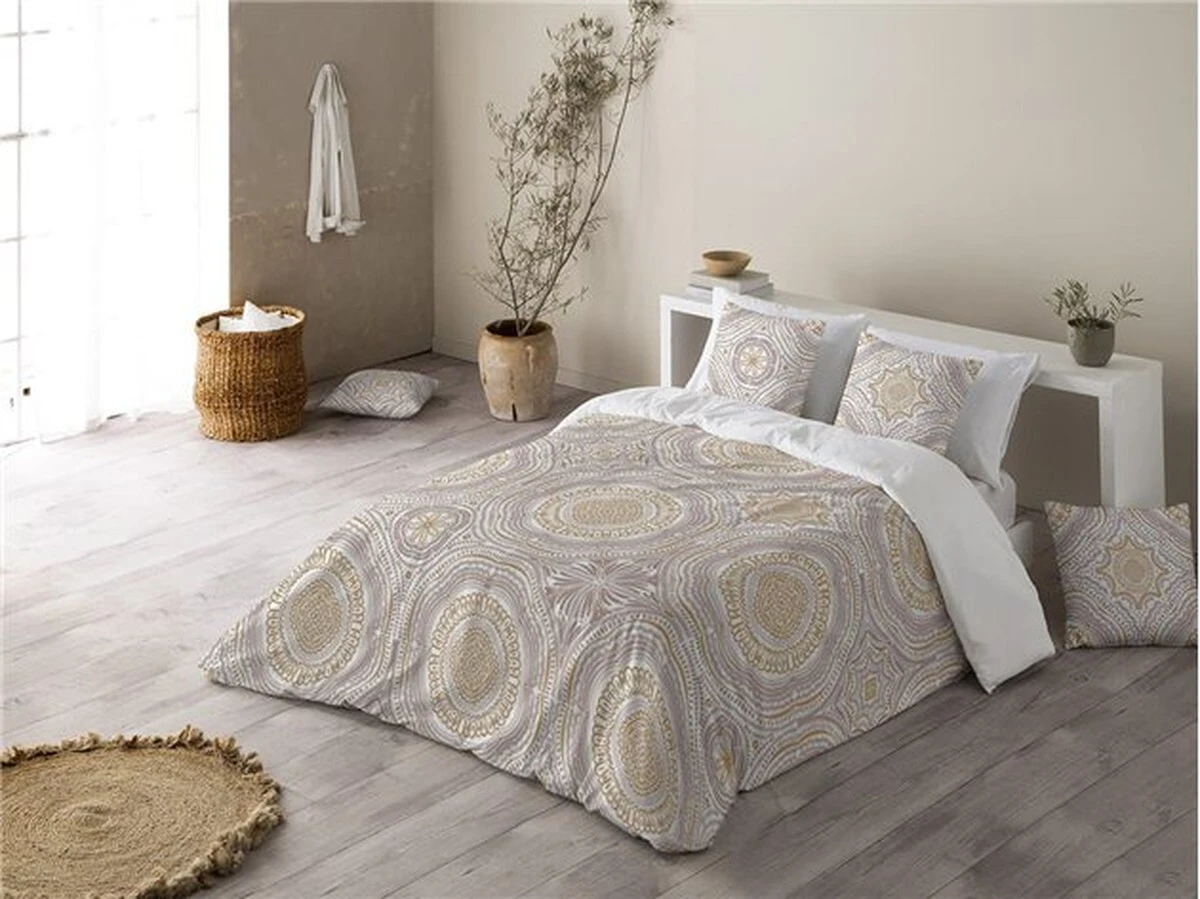 Cuatro nudos para que tu edredón nunca más se mueva dentro de la funda: Mi método infalible - image 1