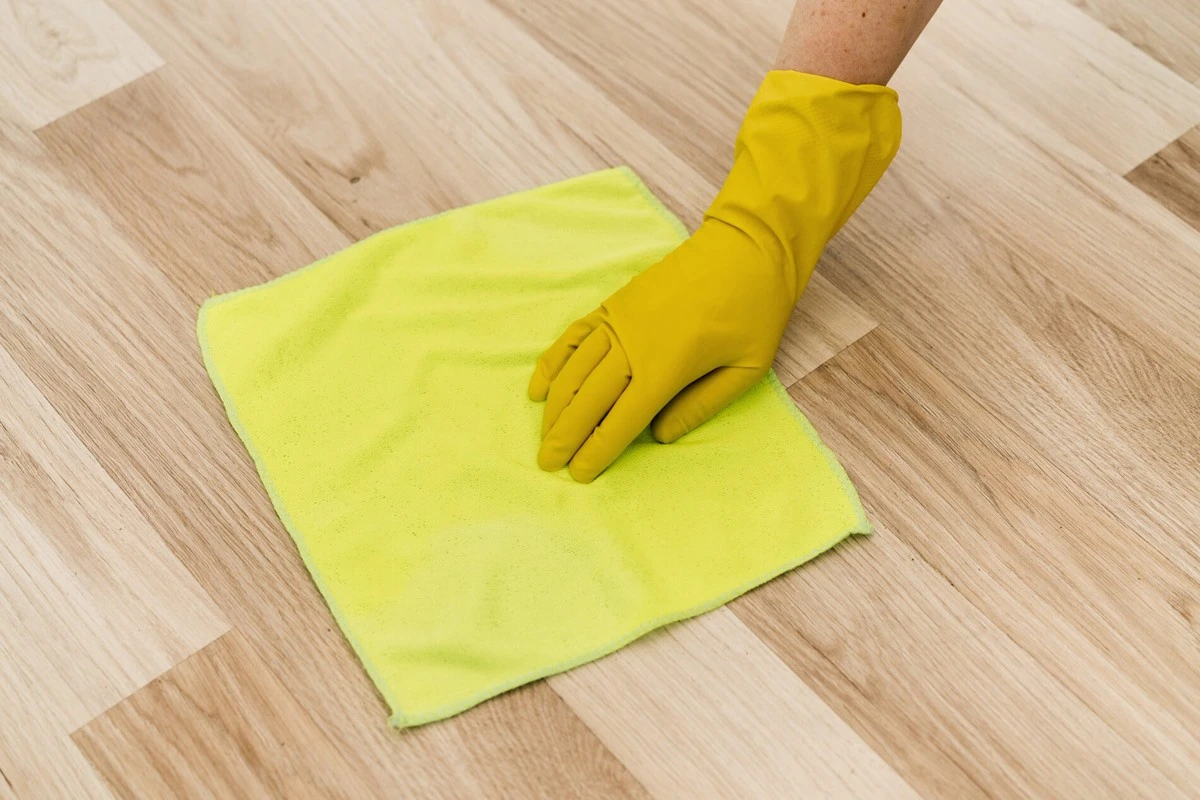 Una pasta casera para limpiar de todo: adiós moho, manchas amarillas y sarro