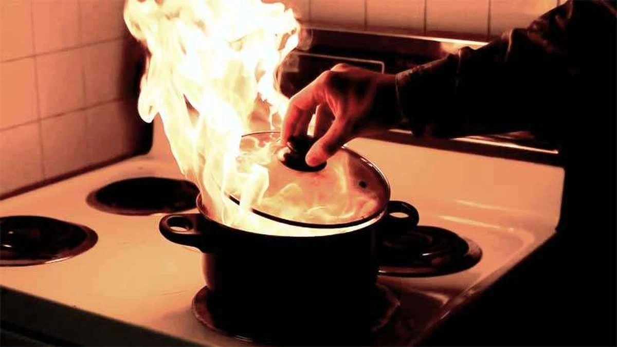 laabuelateniara-extra-1.webp La abuela tenía razón: este truco casero de 3 céntimos elimina la grasa quemada sin químicos - image 1