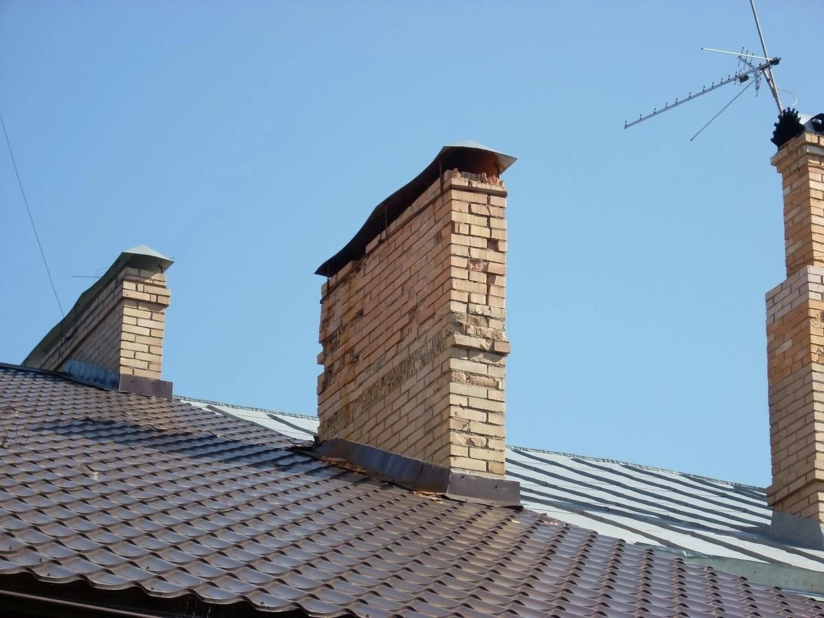 Tu cuñada gastó 800 UAH en un deshollinador: ¡yo le mostré 1 truco para limpiar la chimenea tú mismo y ahorrar!