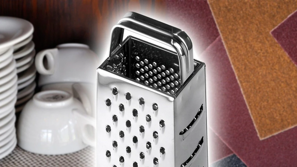 Devuelvele el filo a tu rallador: el truco de la taza que te ahorrará dinero