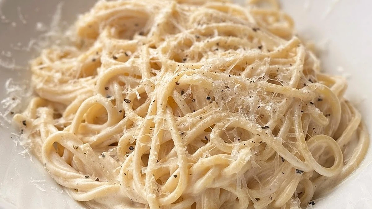 El truco secreto para rallar queso procesado como si fuera parmesano - image 1