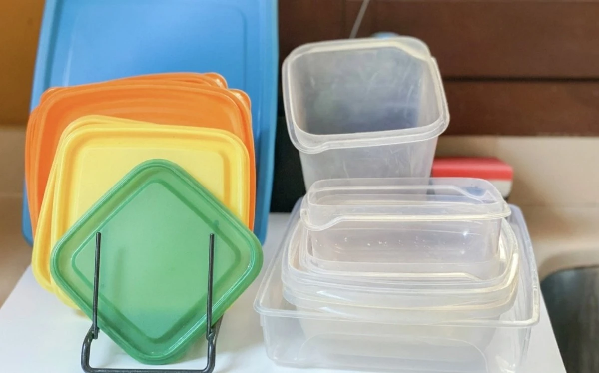 Adiós a los olores persistentes: 3 trucos caseros para desodorizar tus táperes de plástico