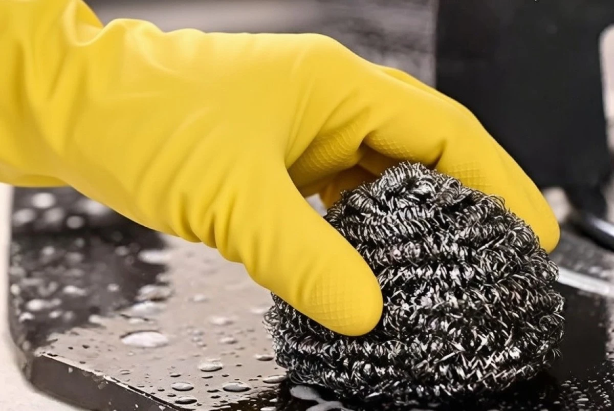 4 usos inesperados de la esponja de metal en casa: trucos de amas de casa expertas