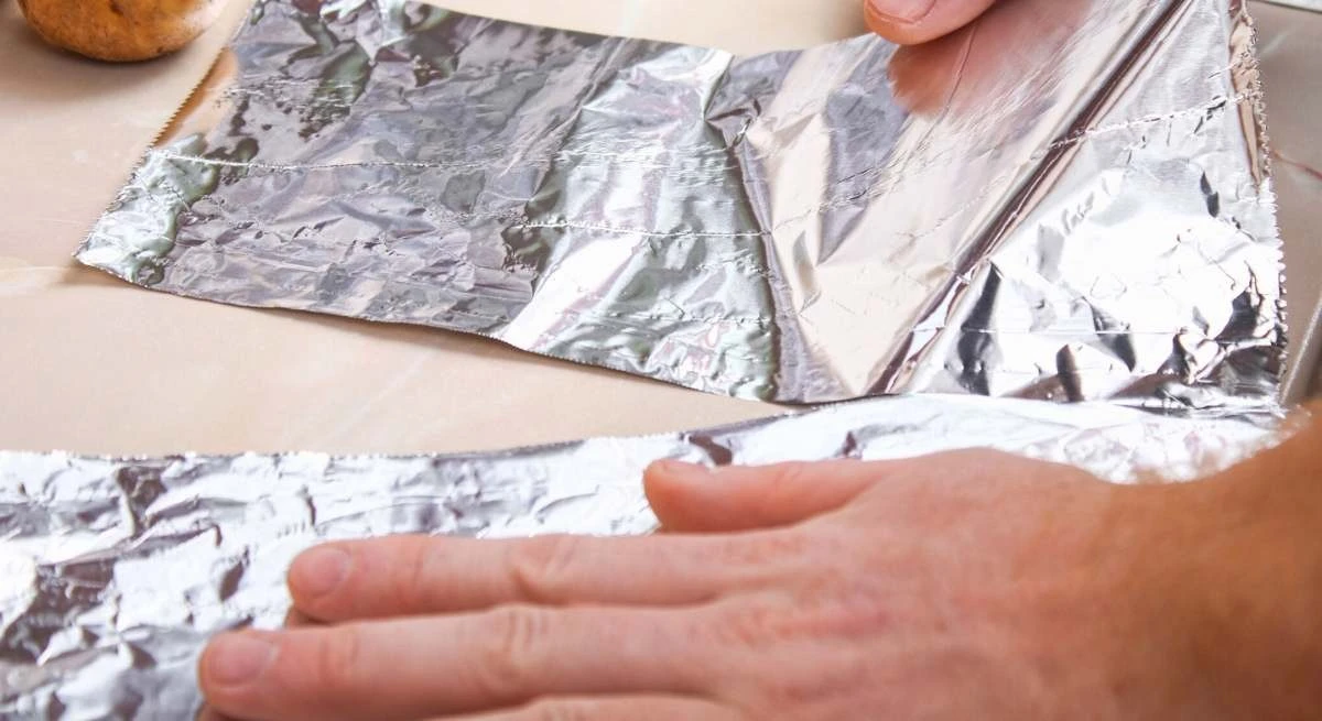 Despliega tu ropa en minutos con acondicionador: el truco que evitará la plancha - image 1