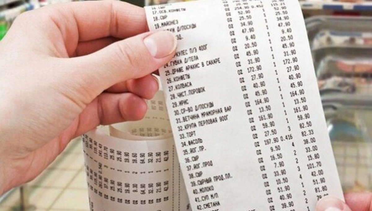 Guarda tus recibos: El hábito simple que te ahorra hasta 1500 UAH al mes