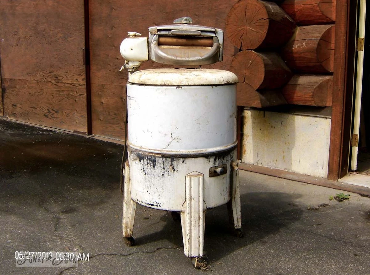 Pon dos mitades de limón en tu calcetín antes de lavar: 3 problemas resueltos al instante - image 1