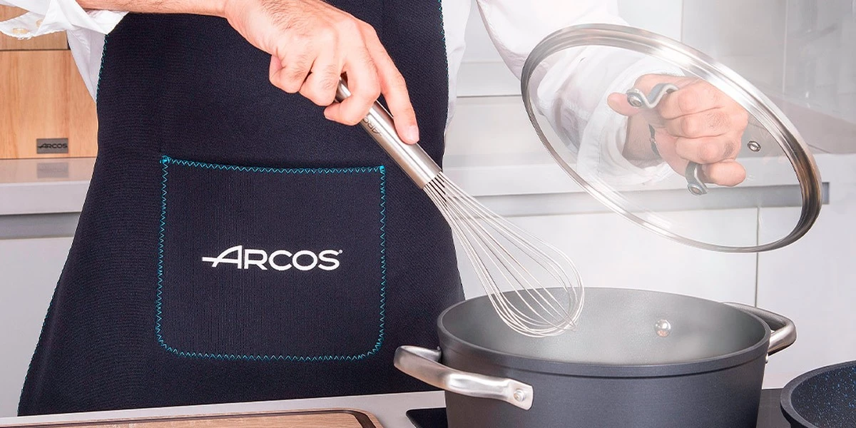 Adiós grasa: mi truco infalible con solo 3 ingredientes para dejar las tapas de vidrio relucientes - image 1