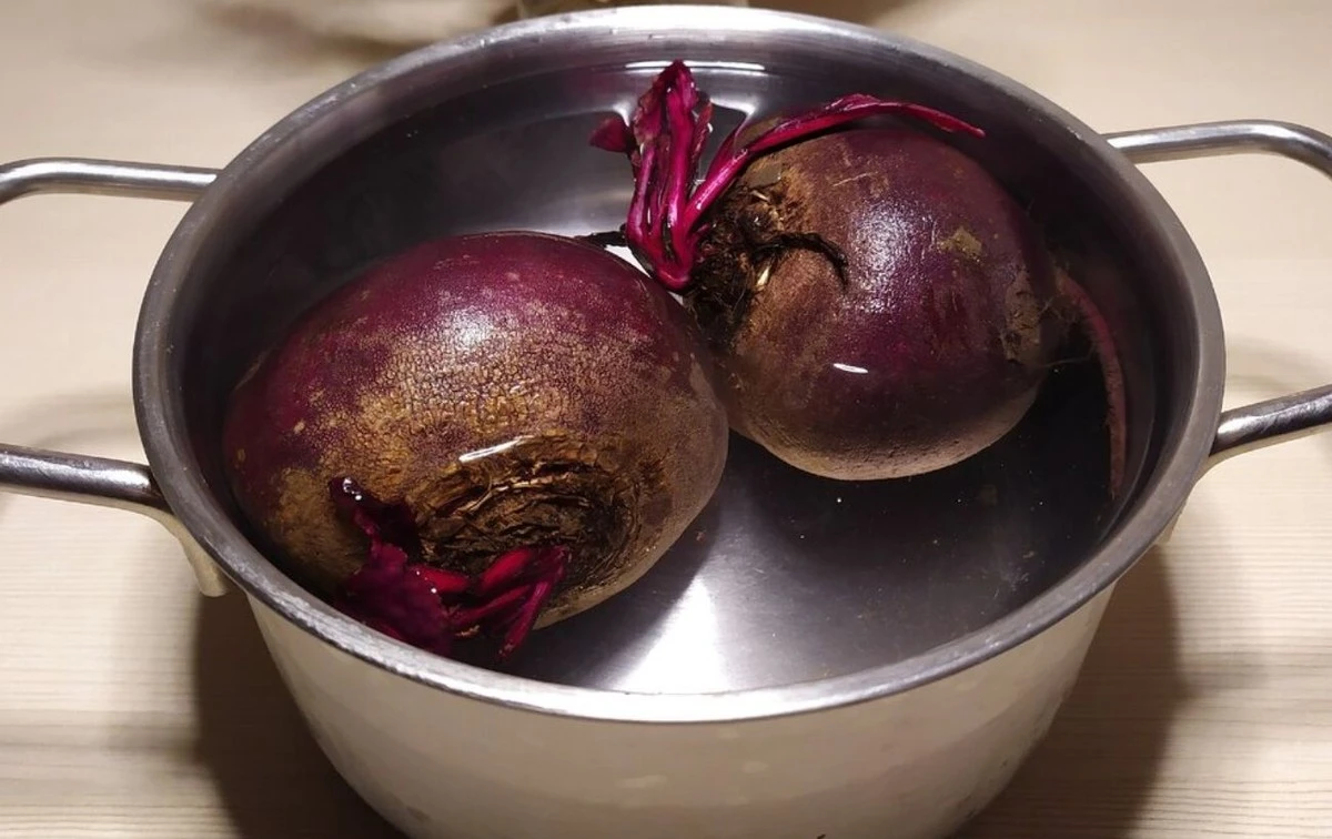 El secreto para cocinar remolacha vibrante: una cucharada de aceite transforma el sabor y el color
