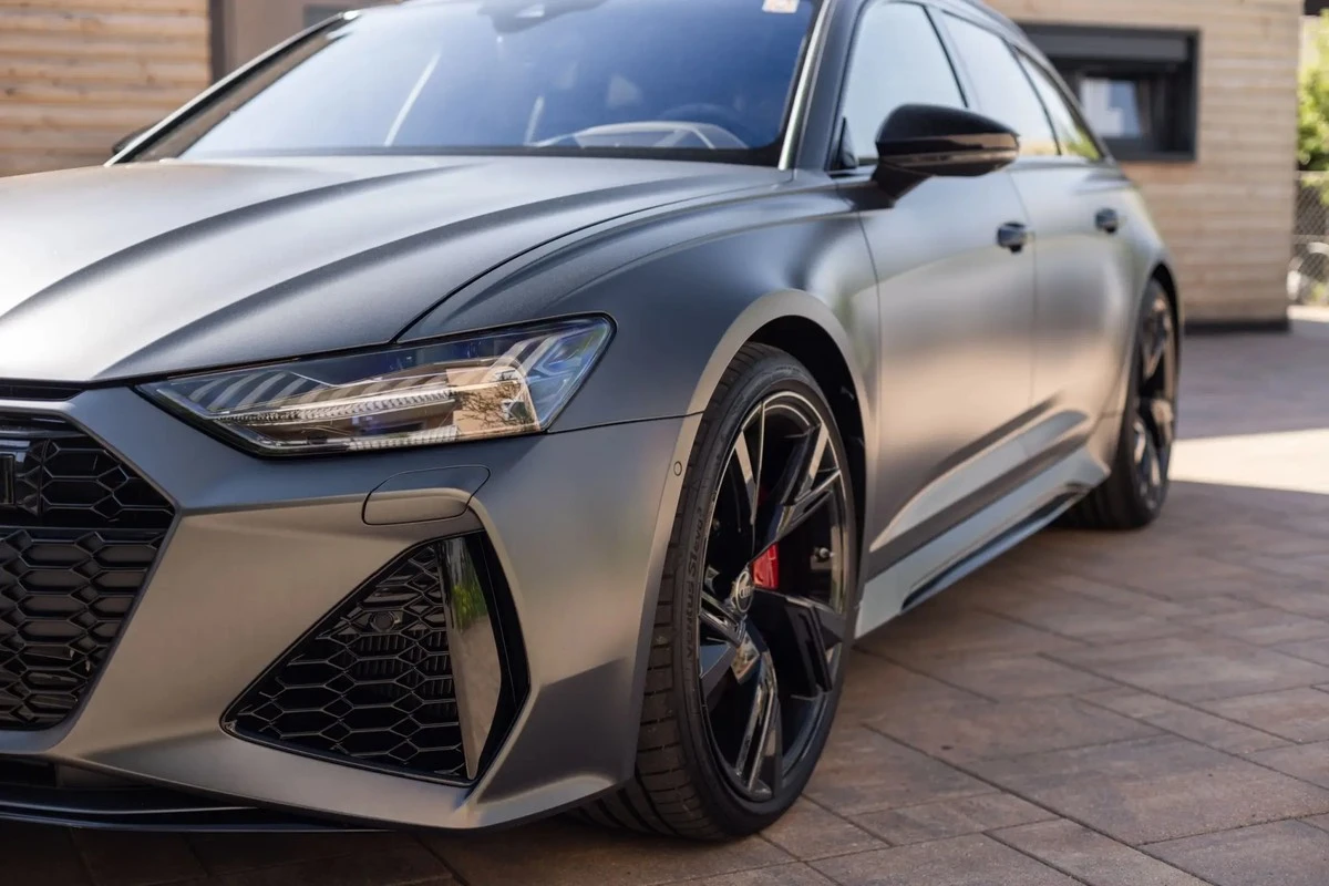 Audi RS4 Avant: El deportivo familiar que los padres checos siempre soñaron (y su precio te sorprenderá)