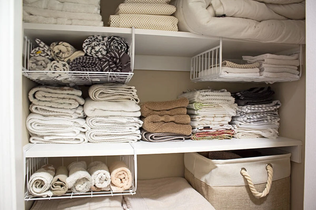 Este truco de ropa de cama elástica en 2 movimientos alisa tu sábana como un profesional - image 1