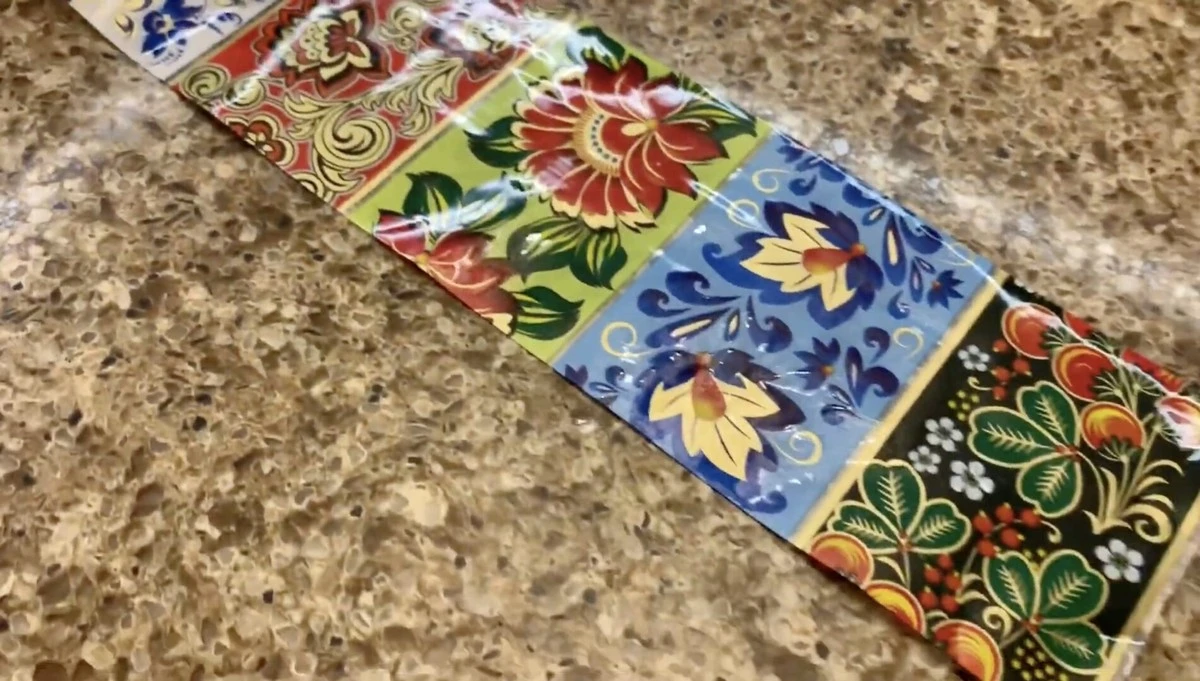 Reutiliza tus calcomanías de Pascua en decoraciones únicas y asequibles