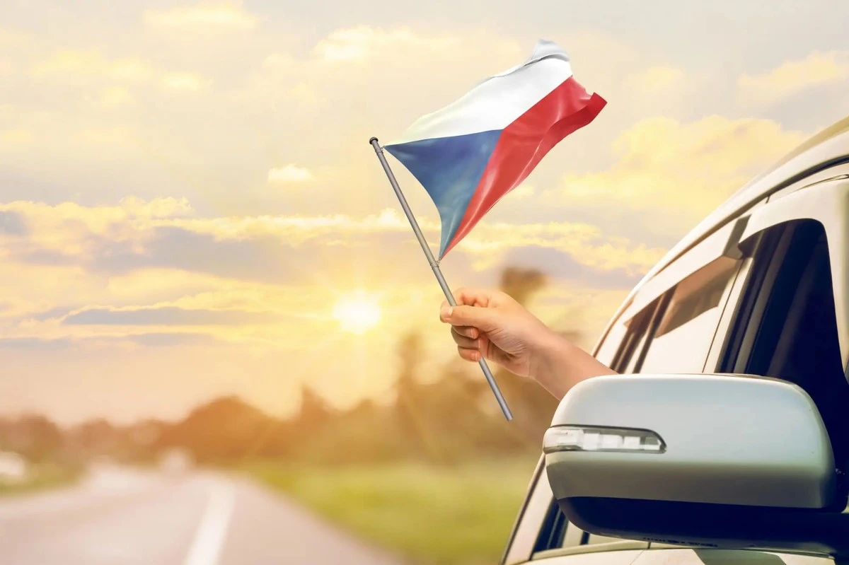 Kvíz: ¿Reconoces los coches checos solo por su logo? Škoda es obvia, pero ¿los demás?