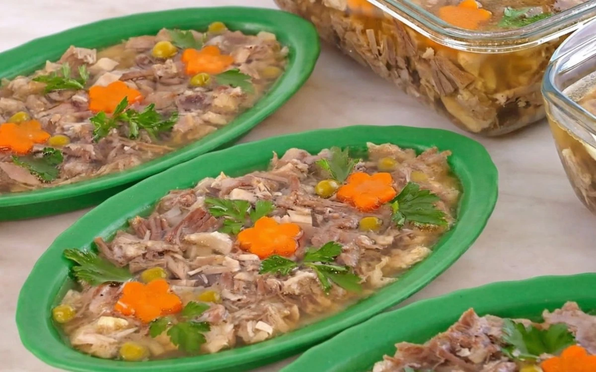 Evita este error fatal al preparar 'aspic' y logra un caldo cristalino