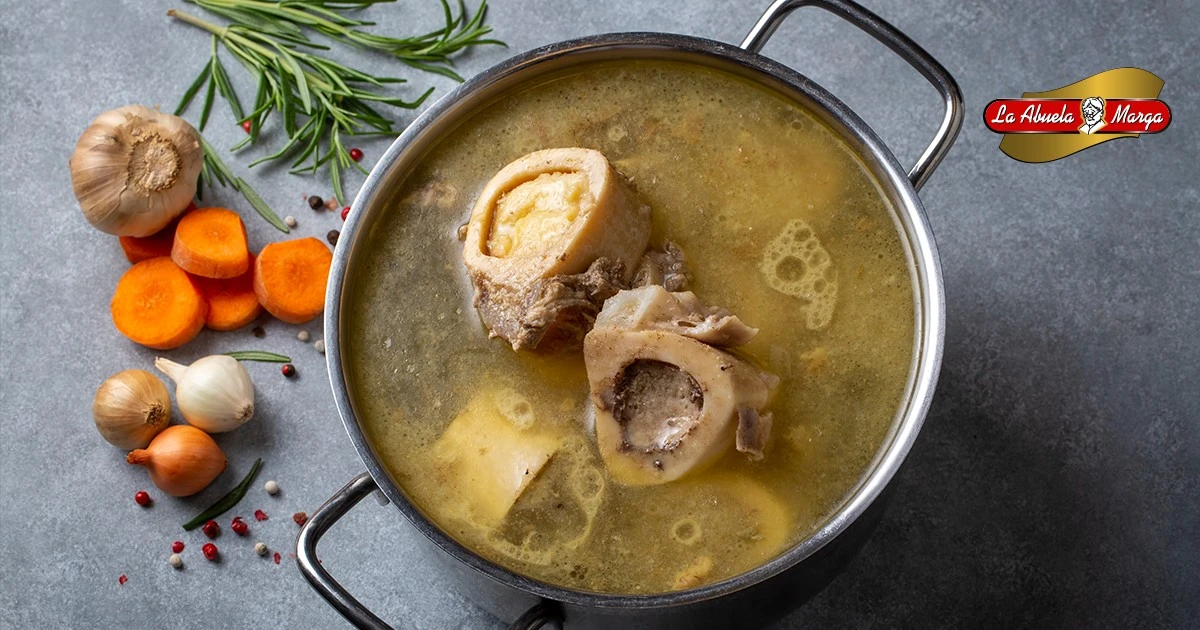 Los secretos del caldo de carne: 4 ingredientes que las abuelas prohibían añadir - image 1