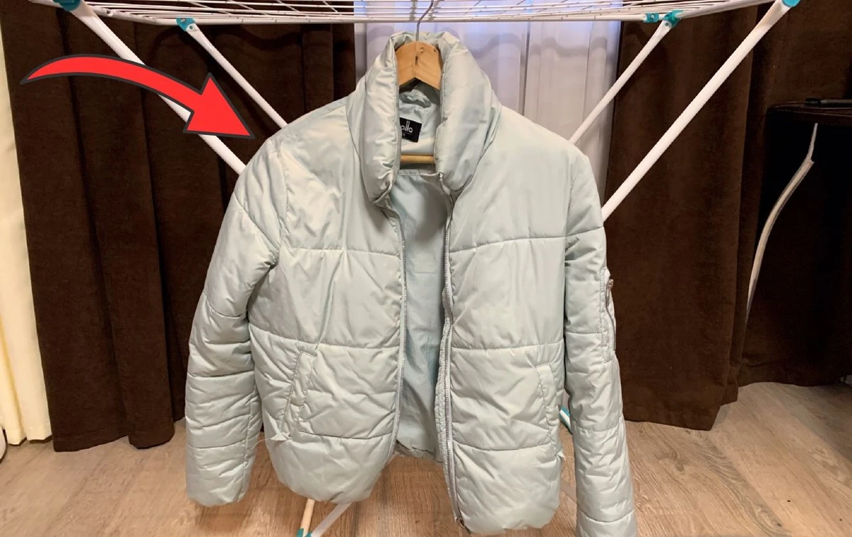 El secreto para mantener tu chaqueta de plumas abrigada: el truco de la espuma de afeitar