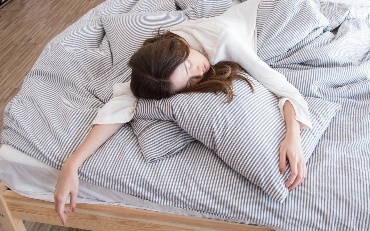 El sueño es más poderoso que el gimnasio: la sorprendente conexión entre el descanso nocturno y la pérdida de peso