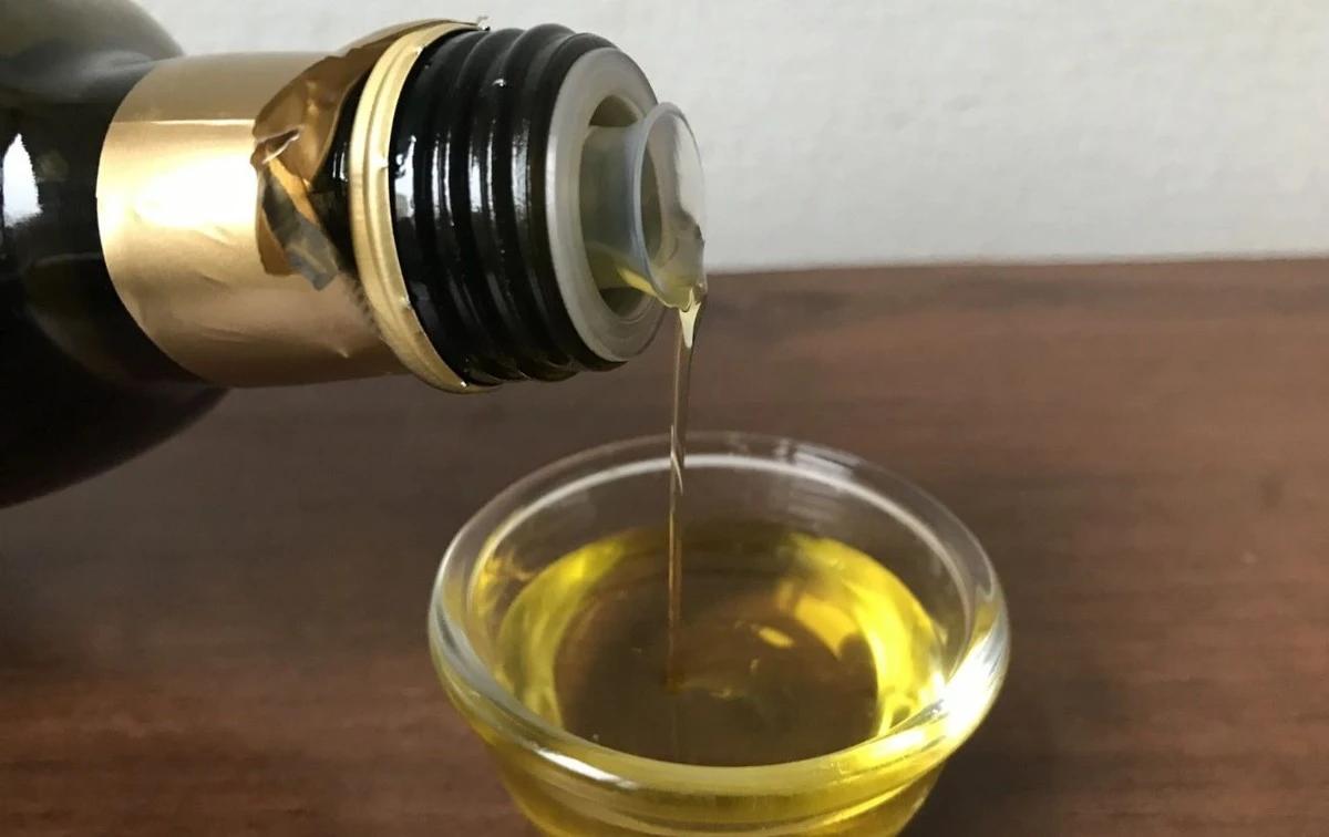 Aceite de oliva falso: 2 letreros clave en la etiqueta que revelan la estafa