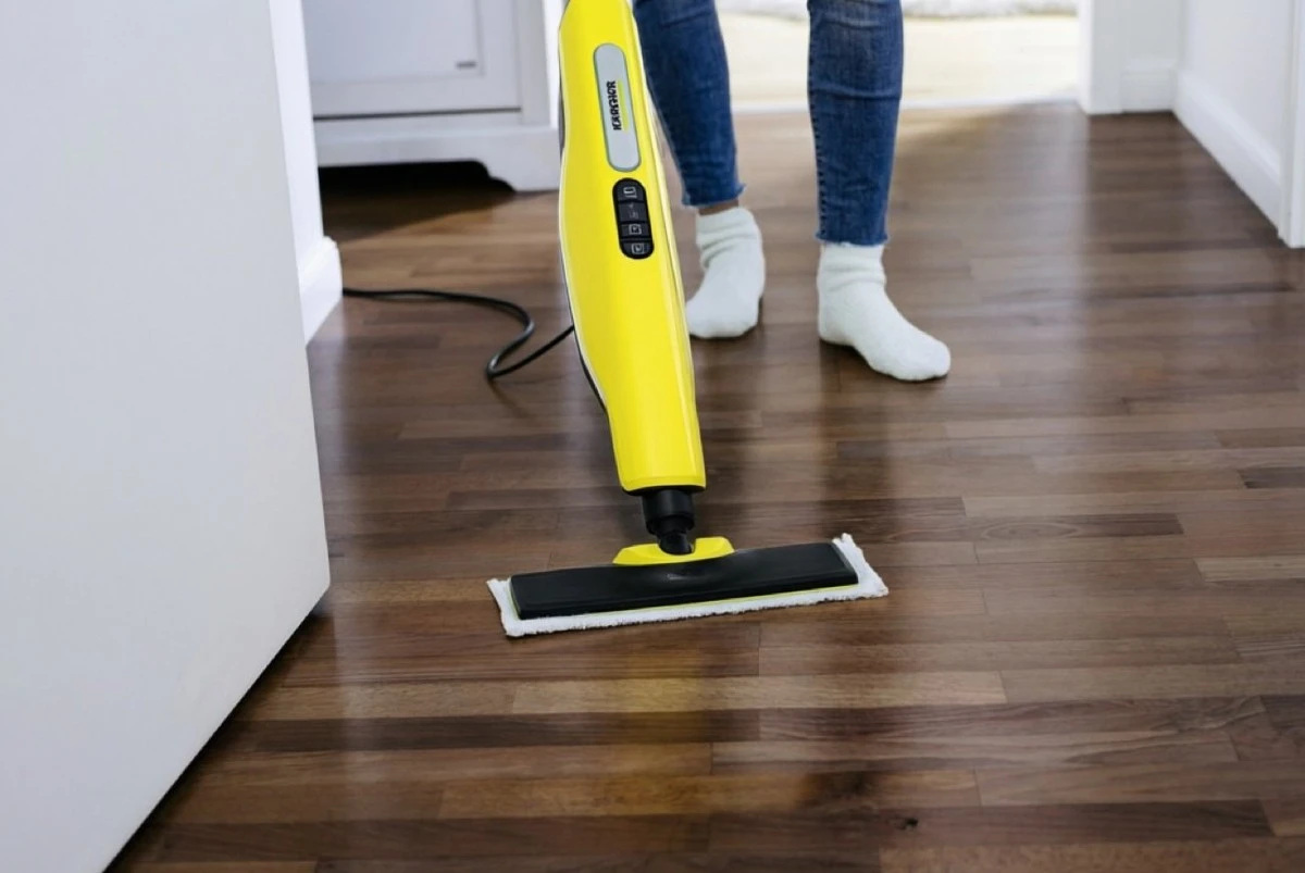 El vapor mata tu laminado: la verdad oculta que te ahorrará miles en reparaciones