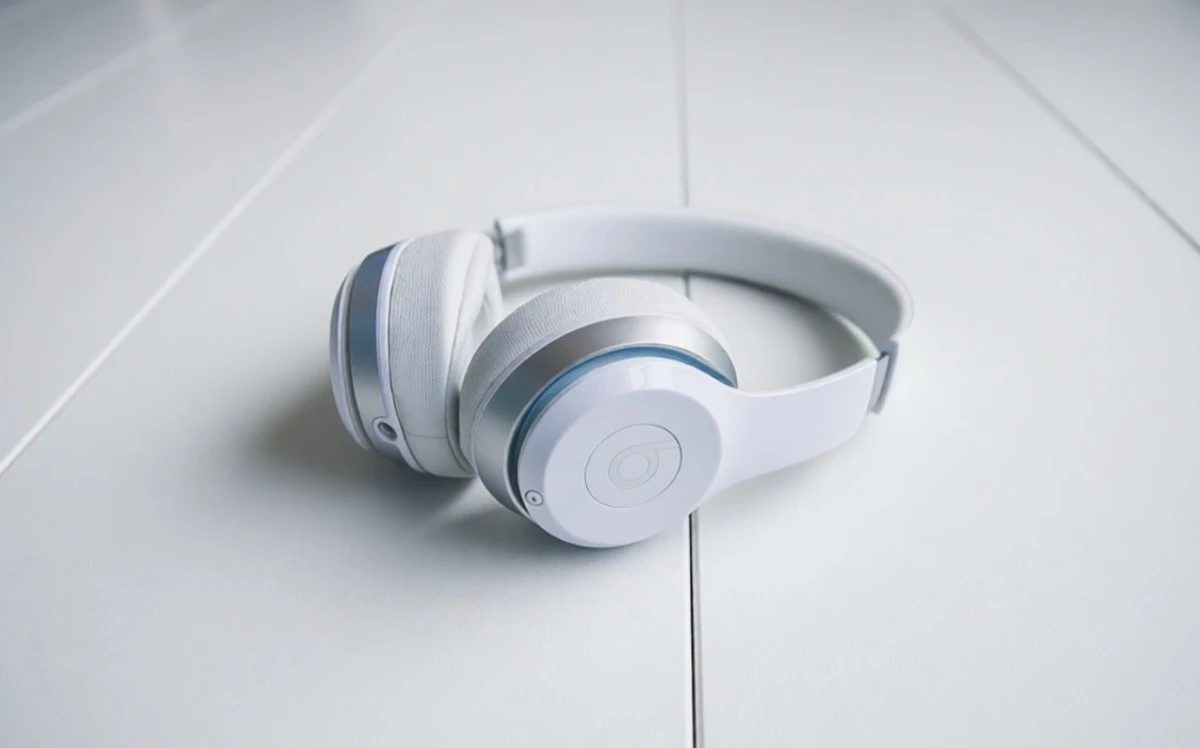 ¿Cuáles auriculares de diadema elegir en 2026? 5 modelos con sonido Hi-Res y batería potente